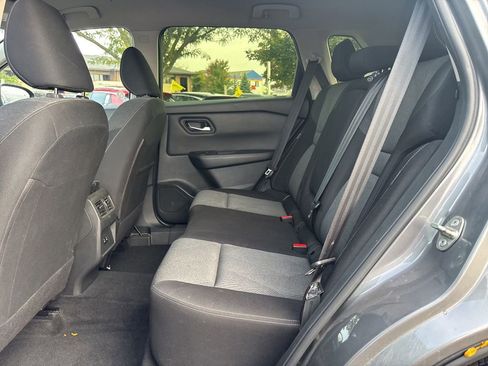 Used 2024 Nissan Rogue SV image 26
