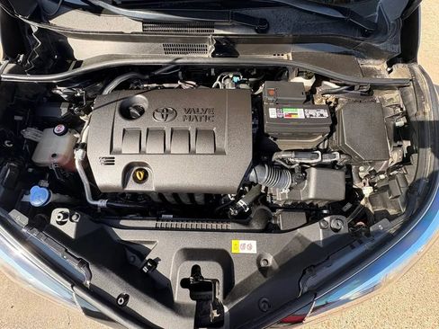 Used 2018 Toyota C-HR XLE FWD image 9