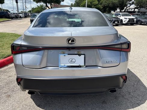 Used 2021 Lexus IS 300 RWD image 3