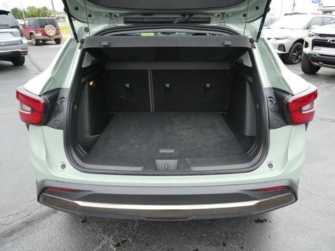 Certified 2024 Chevrolet Trax ACTIV FWD image 17