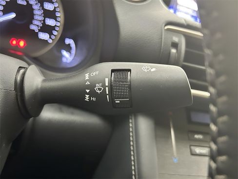 Used 2020 Lexus IS 300 image 17