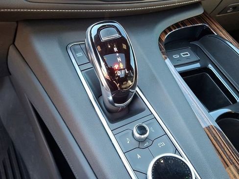 Certified 2024 Cadillac Escalade ESV Premium Luxury image 13