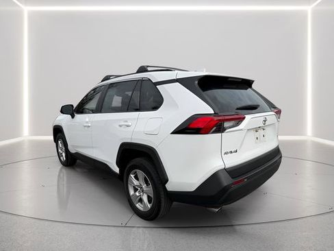 Used 2021 Toyota RAV4 XLE image 3