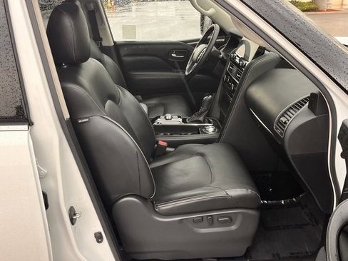 Certified 2023 INFINITI QX80 Luxe w/ All-Season Package image 8