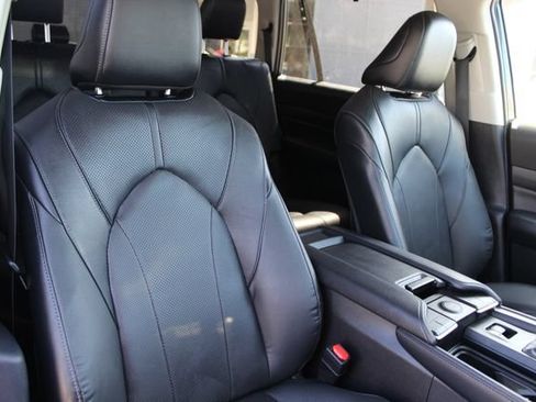 Certified 2025 Toyota Grand Highlander FWD image 20