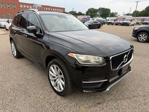 Used 2016 Volvo XC90 T6 Momentum w/ Vision Package AWD/4WD image 8