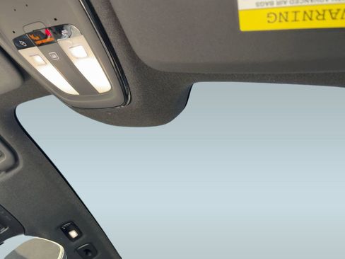 Certified 2023 Volvo C40 P8 Recharge Ultimate image 16