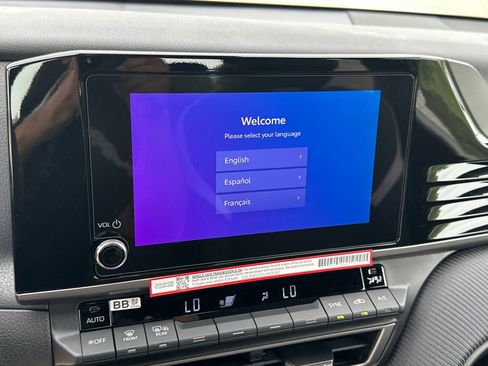 New 2026 Toyota Camry SE image 19