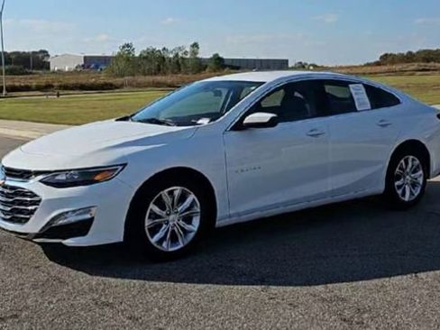 Used 2024 Chevrolet Malibu LT image 4