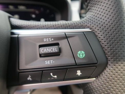 New 2025 Mitsubishi Outlander AWD image 32