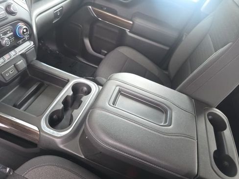 Used 2021 Chevrolet Silverado 1500 LT Trail Boss image 30