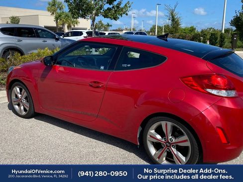 Used 2016 Hyundai Veloster w/ Option Group 02 FWD image 10