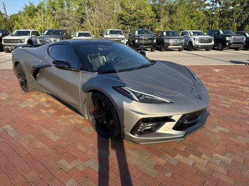 Used 2022 Chevrolet Corvette Stingray Preferred Cpe w/ Z51 Performance Package RWD image 19