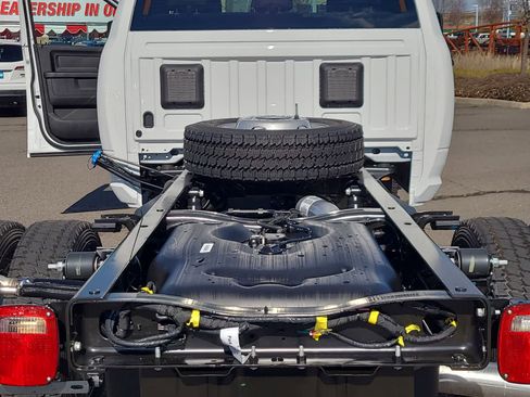 New 2026 RAM 5500 Tradesman image 27