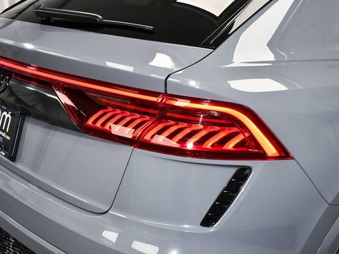 Used 2023 Audi RS Q8 w/ Black Optic Package image 90