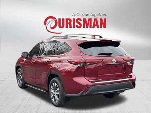 Used 2020 Toyota Highlander XLE image 4