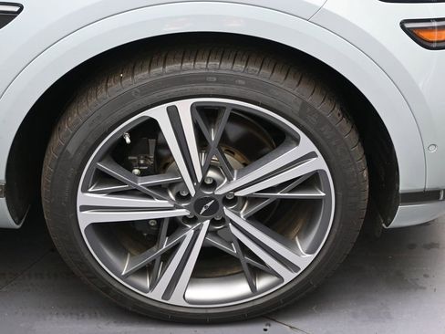 Used 2025 Genesis GV80 3.5T e-SC image 9