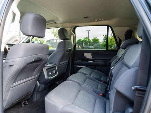Used 2025 Ford Expedition Max Active RWD image 17