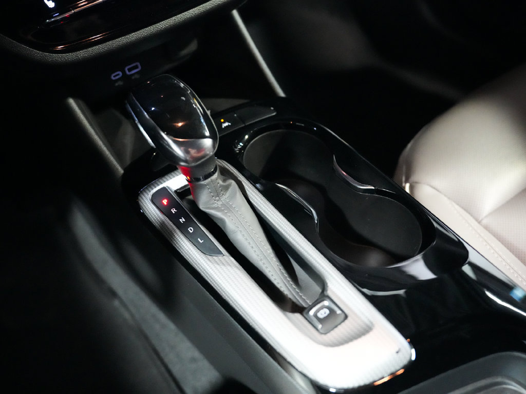 Used 2024 Buick Envista Sport Touring FWD image 27