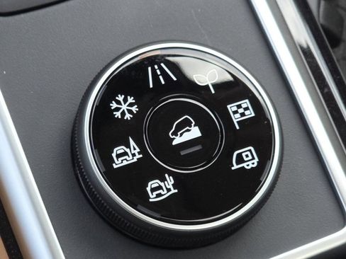 New 2026 Nissan Pathfinder Platinum AWD/4WD image 20