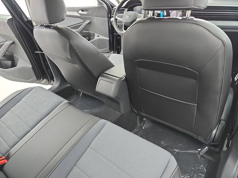 New 2026 Volkswagen Jetta SE image 11