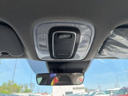 Used 2025 Hyundai Elantra Hybrid FWD image 19