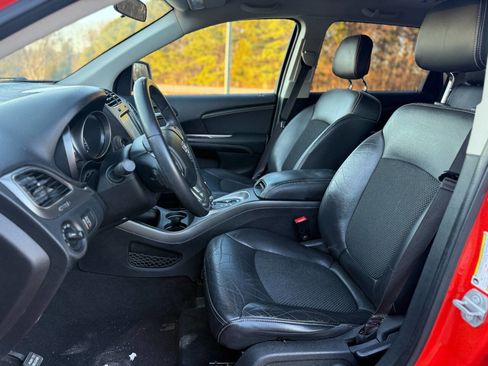 Used 2018 Dodge Journey Crossroad image 2