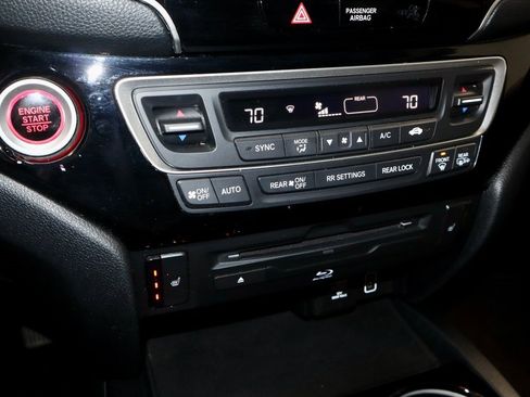 Used 2022 Honda Pilot Touring image 37