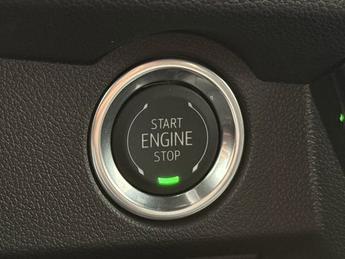 New 2026 Chevrolet Traverse RS image 18