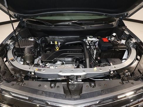 Used 2026 Chevrolet Equinox LT FWD image 32