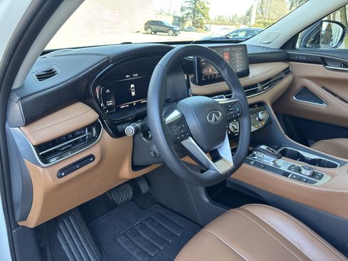 Used 2023 INFINITI QX60 Sensory w/ Vision Package image 18