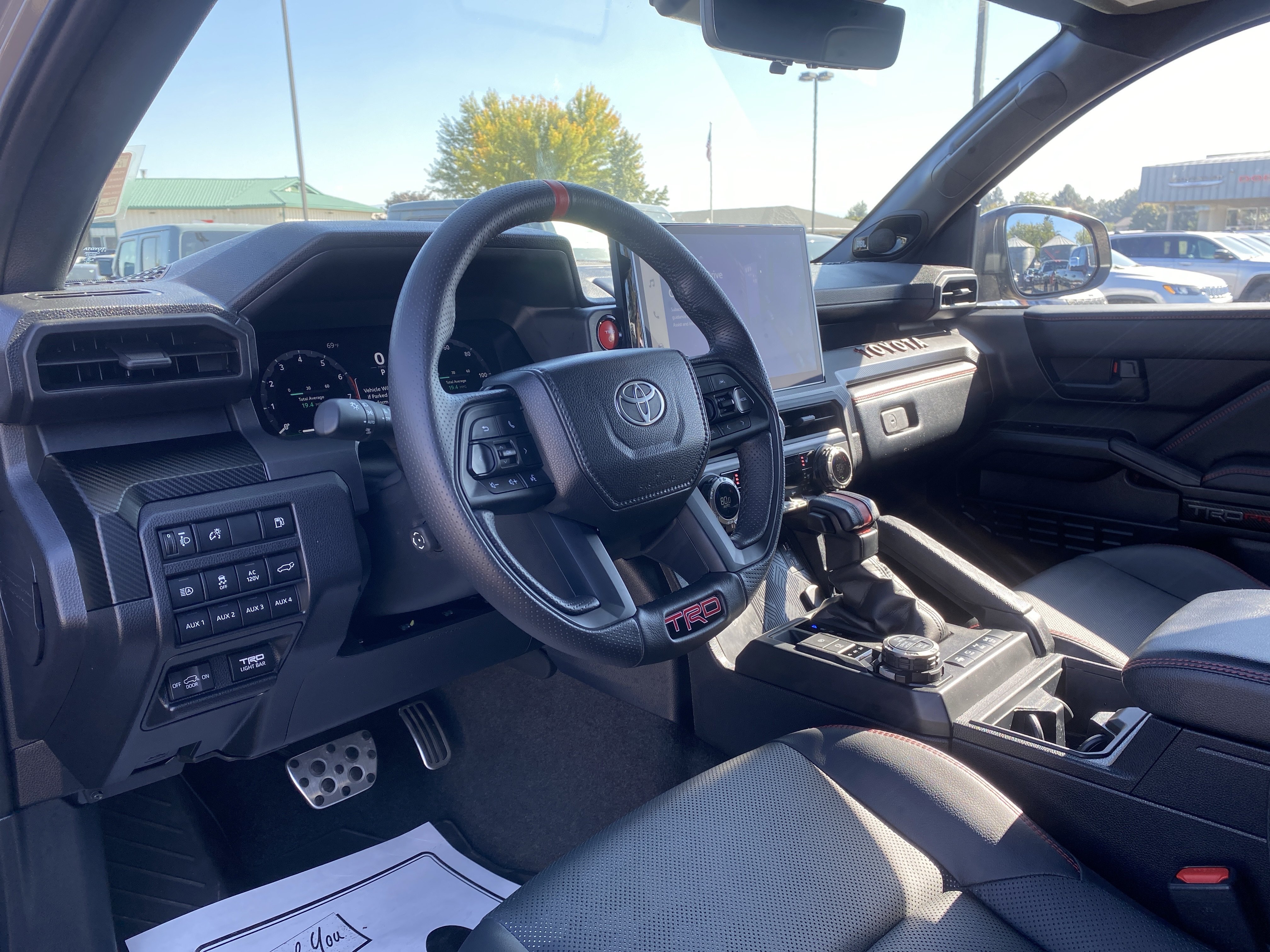 Used 2025 Toyota 4Runner TRD Pro AWD/4WD image 11