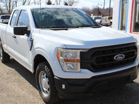 Used 2022 Ford F150 XL w/ Trailer Tow Package image 3