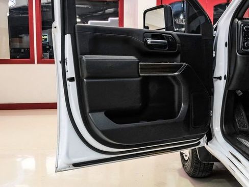 Used 2022 Chevrolet Silverado 3500 LT w/ Convenience Package image 32