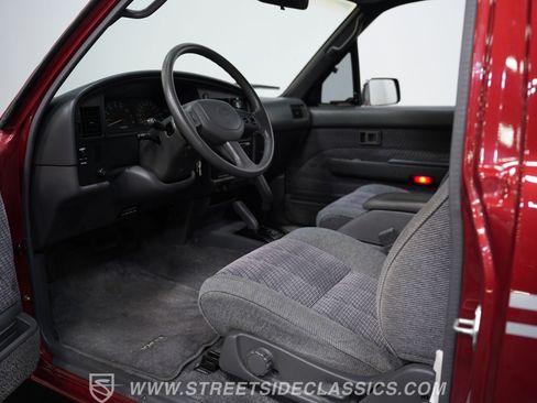 Used 1993 Toyota Pickup SR5 AWD/4WD image 4