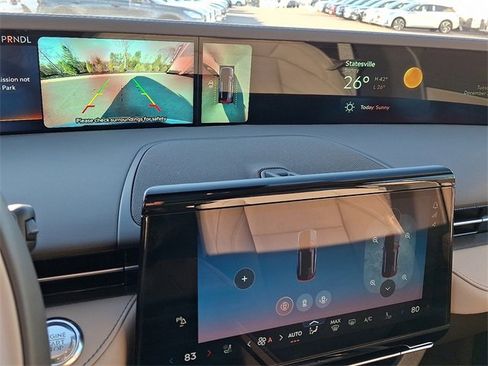 Used 2025 Lincoln Nautilus Premier w/ Equipment Group 102A image 19