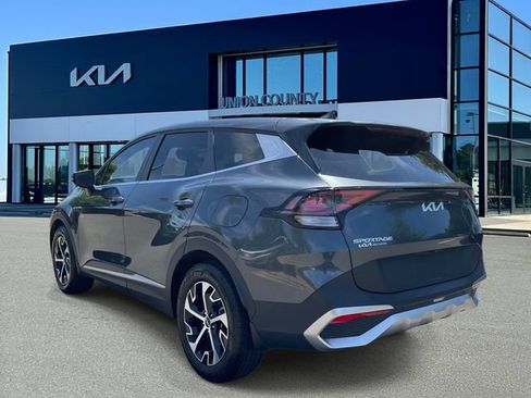 Certified 2024 Kia Sportage EX FWD image 4