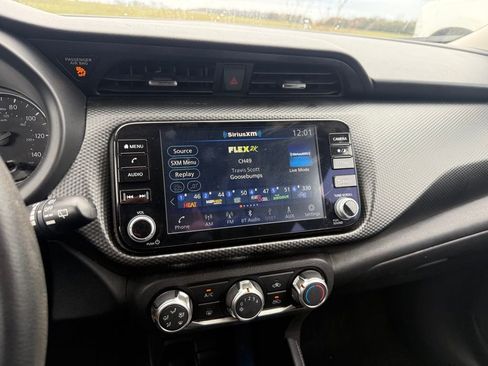 Used 2023 Nissan Sentra SV image 10