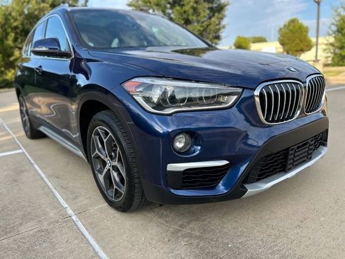 Used 2018 BMW X1 sDrive28i w/ Premium Package FWD image 4