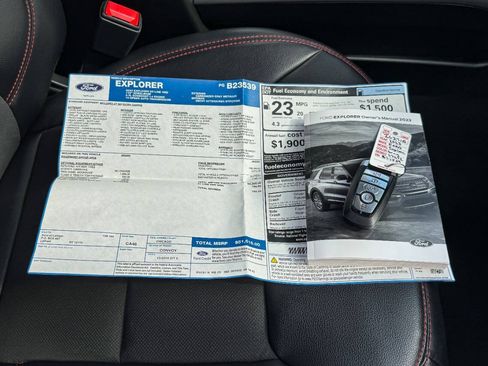 Used 2023 Ford Explorer ST-Line w/ Class IV Trailer Tow Package AWD/4WD image 37