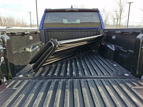 Used 2025 Toyota Tacoma SR5 image 29