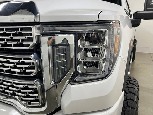 Used 2020 GMC Sierra 2500 Denali w/ Denali Ultimate Package AWD/4WD image 15