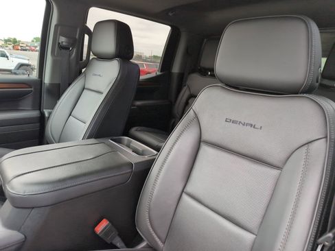 Used 2023 GMC Sierra 1500 Denali w/ Denali Reserve Package image 14