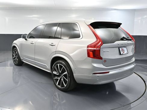 Used 2024 Volvo XC90 B5 Plus AWD/4WD image 8