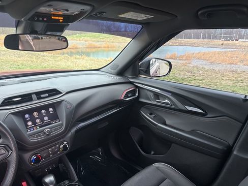 Used 2022 Chevrolet TrailBlazer RS FWD image 41