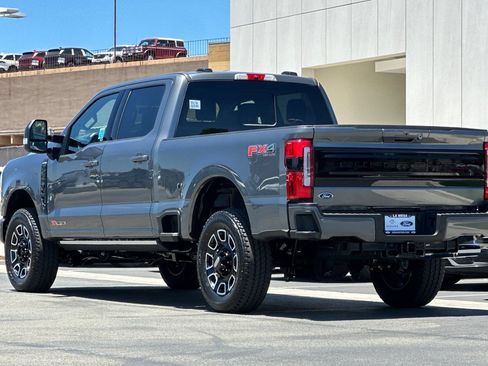 New 2026 Ford F250 Platinum AWD/4WD image 5