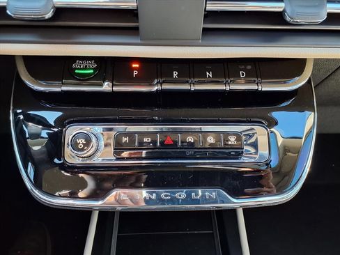 Used 2026 Lincoln Corsair Premiere FWD image 11
