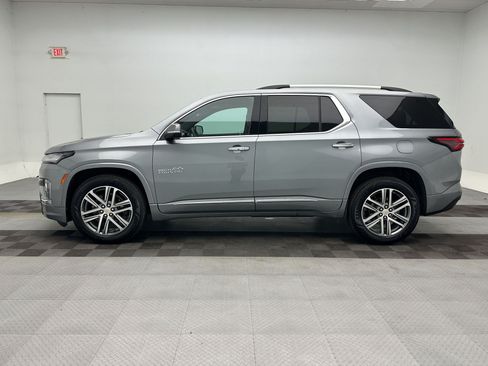 Certified 2023 Chevrolet Traverse High Country AWD/4WD image 2
