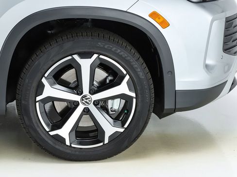 New 2026 Volkswagen Tiguan SE image 53