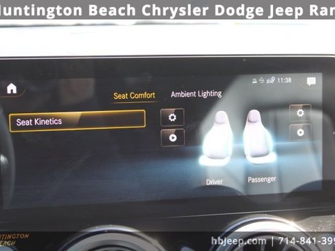 Used 2022 Mercedes-Benz GLB 250 image 21